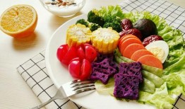 博爱轻食吃瓜,吃出健康与美味的生活态度