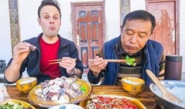 老外中国吃瓜,老外眼中的中国“吃瓜”文化现象