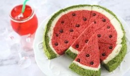 蛋糕吃瓜群众流泪