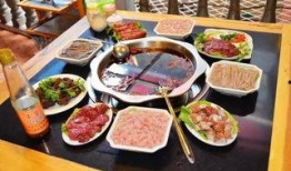 涮火锅吃小圆瓜,小圆瓜的鲜美滋味