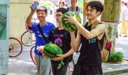 各地高校吃瓜,一网打尽各地校园美食传奇