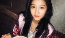 明星吃瓜照片,镜头下的真实生活瞬间曝光