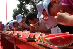 瓜州吃瓜牛肉干,吃瓜牛肉干，回味无穷的西域风味