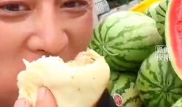 小伙吃蜜瓜视频,小伙挑战大块头，甜蜜滋味尽收眼底