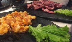 带你吃瓜烤鸡图片搞笑,带你笑翻餐桌！