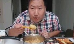 中年大叔直播吃瓜,揭秘娱乐圈幕后真相