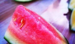 山东吃瓜男,揭秘山东特色美食背后的故事