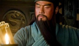 刘备关羽吃瓜,刘备关羽共品瓜香，揭秘兄弟情深背后的故事