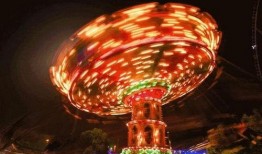 锦江乐园吃瓜,夏日狂欢，瓜果飘香