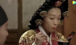 女生穿越古代吃瓜,她成了吃瓜群众